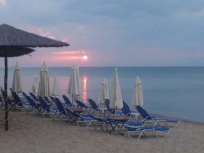 30 Steps Apartment Agia Triada