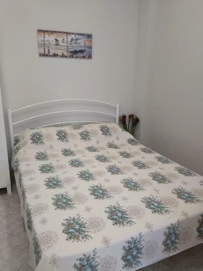 30 Steps Apartment Agia Triada